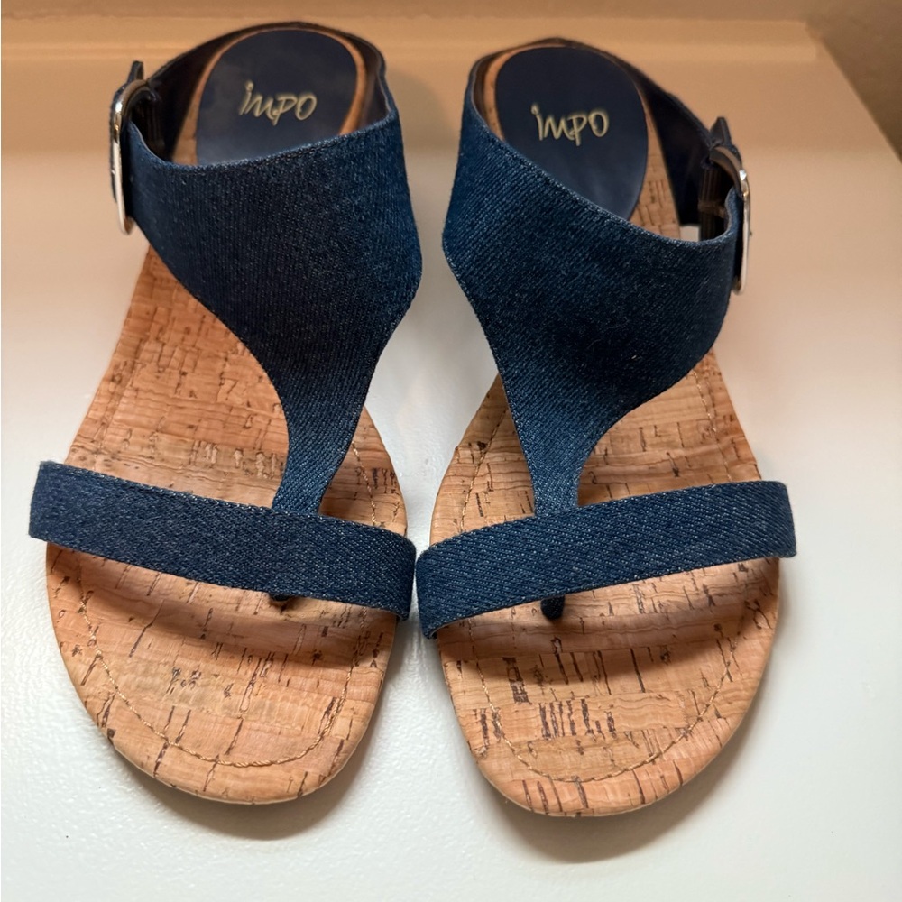 Impo Women's Navy Sandals size 9 wedge heal - Picture 2 of 4